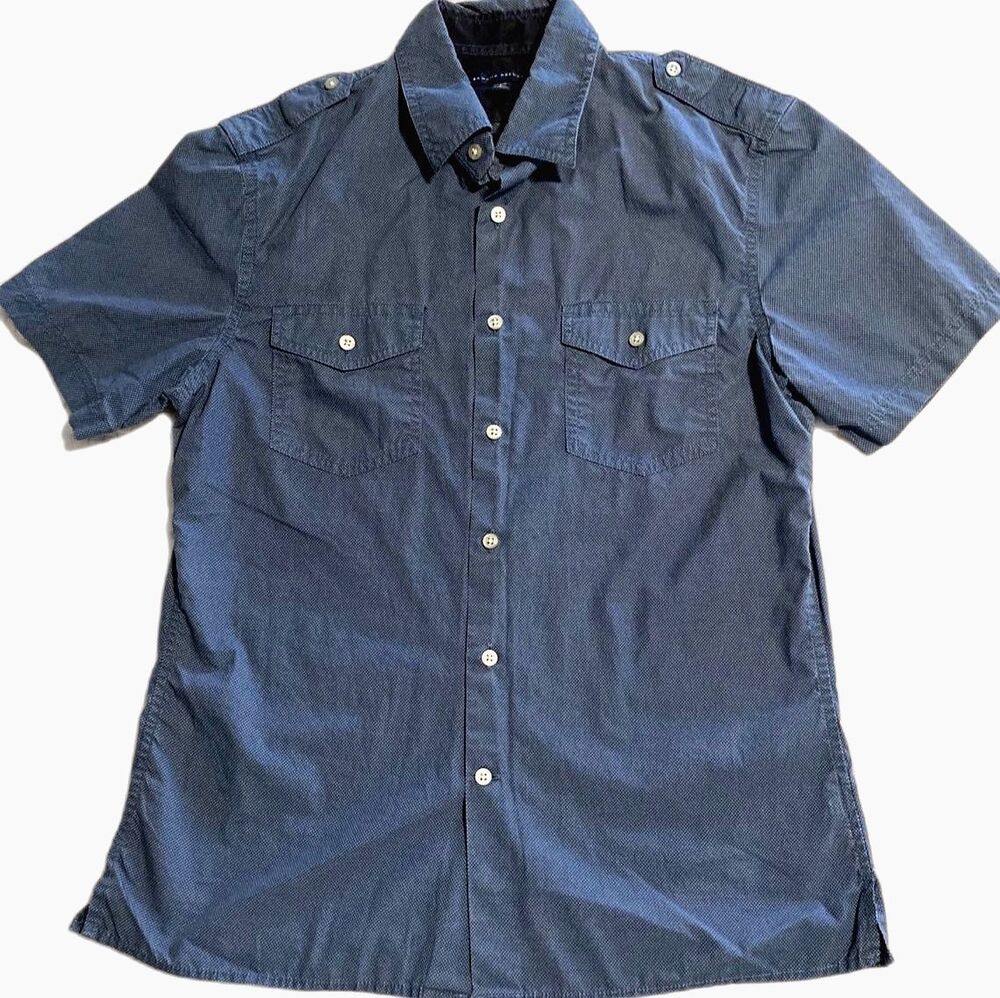 Banana Republic Men's Small Button-Down Short Sleeve Shirt